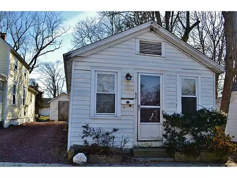 58 Bridge St, Warren, RI 02885 photo 2