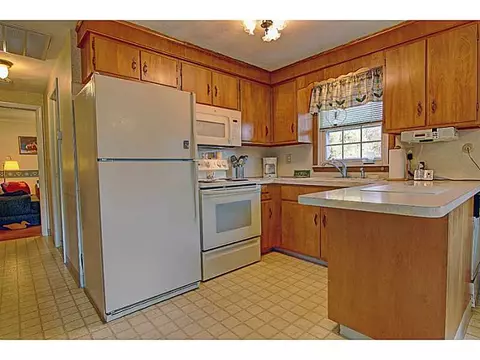 3 Circle Rd, Smithfield, RI 02917 photo 7