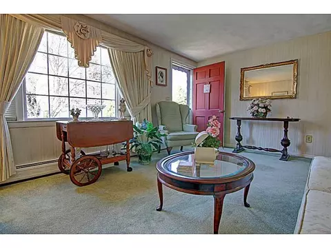 3 Circle Rd, Smithfield, RI 02917 photo 3