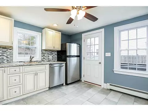 73 Arnold Rd, Coventry, RI 02816 photo 8