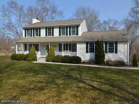2 Christopher Rd, Westerly, RI 02891 photo 1
