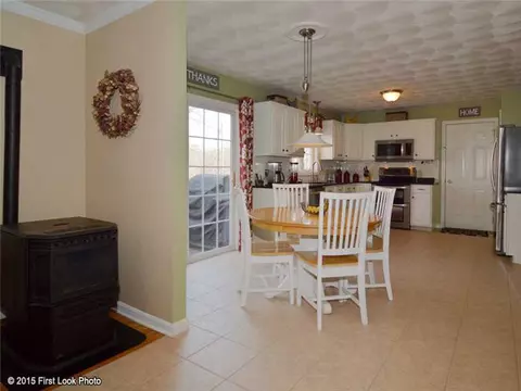 2 Christopher Rd, Westerly, RI 02891 photo 11