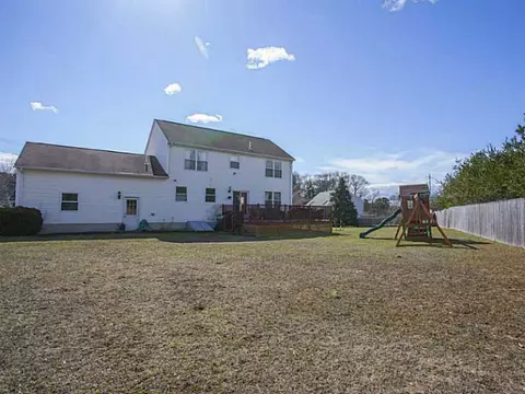 52 Wright Cir, Attleboro, MA 02703 photo 4