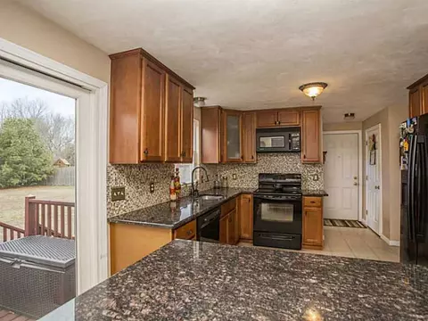 52 Wright Cir, Attleboro, MA 02703 photo 7