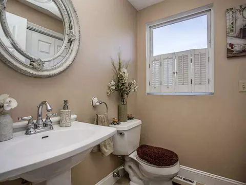 52 Wright Cir, Attleboro, MA 02703 photo 11
