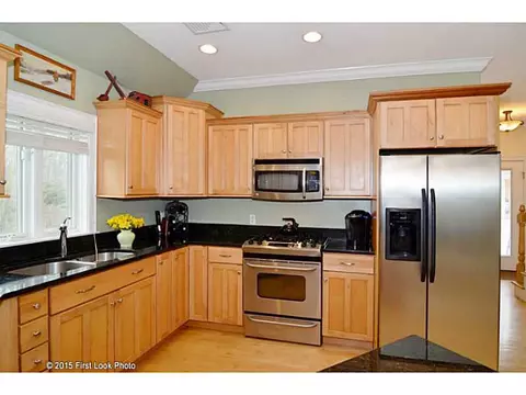 23 Franklin St #7, Westerly, RI 02891 photo 10