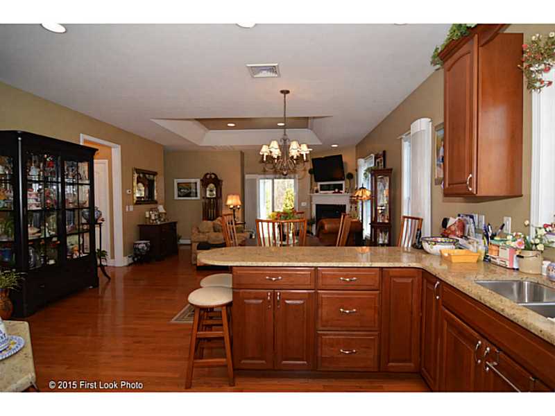 5 Daisy Ln, Coventry, RI 02816 photo 8