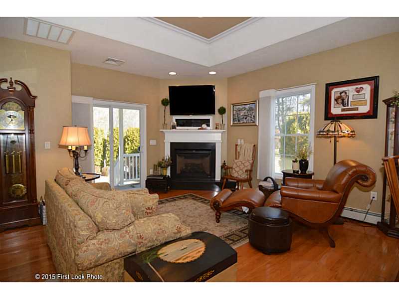 5 Daisy Ln, Coventry, RI 02816 photo 5