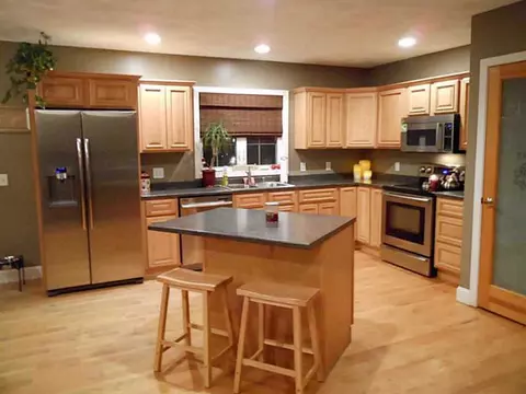 55 Hemlock Dr, Exeter, RI 02822 photo 2