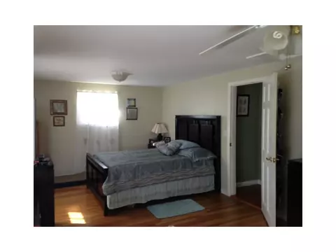 115 Baldwin Rd, Warwick, RI 02886 photo 3
