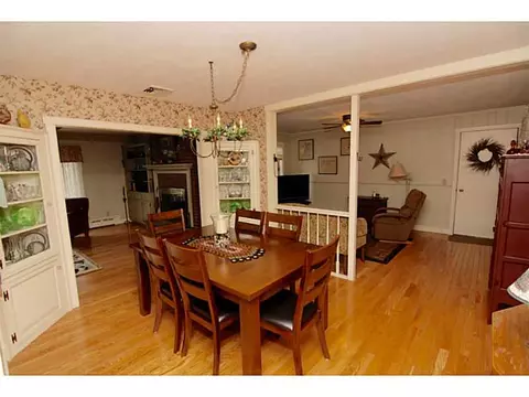 32 Edgewood Ave, Westerly, RI 02891 photo 7