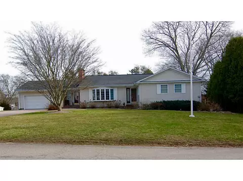 32 Edgewood Ave, Westerly, RI 02891 photo 1