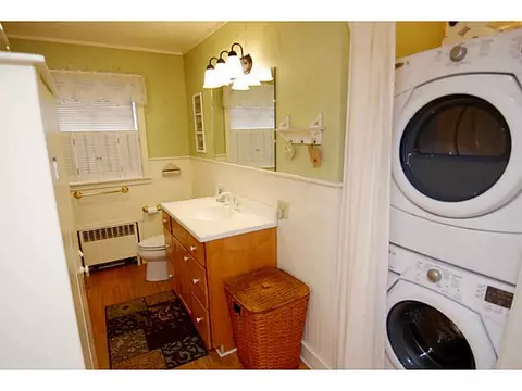 32 Edgewood Ave, Westerly, RI 02891 photo 16