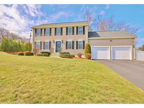 393 Congress St, Woonsocket, RI 02895 photo 1