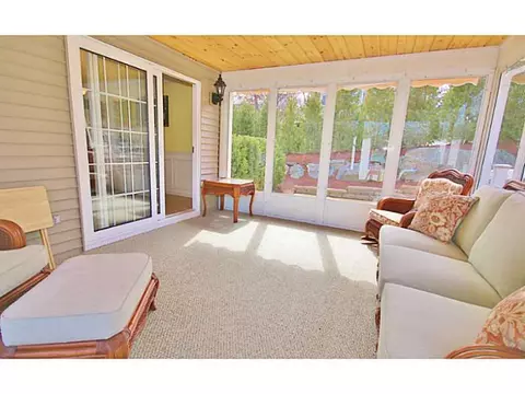 393 Congress St, Woonsocket, RI 02895 photo 4