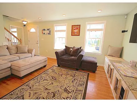 393 Congress St, Woonsocket, RI 02895 photo 6
