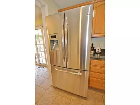 393 Congress St, Woonsocket, RI 02895 photo 10