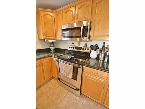393 Congress St, Woonsocket, RI 02895 photo 9