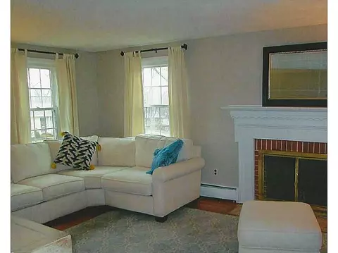 48 Timberline Rd, Warwick, RI 02886 photo 8
