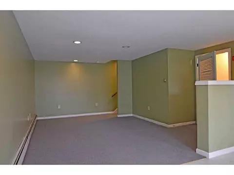 149 Kenyon Ave, Warwick, RI 02886 photo 22