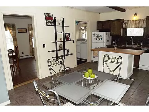 413 Winter St, Woonsocket, RI 02895 photo 4