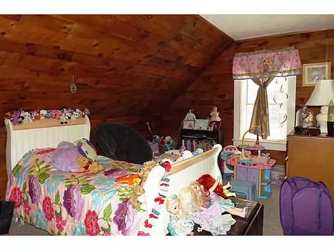 413 Winter St, Woonsocket, RI 02895 photo 9