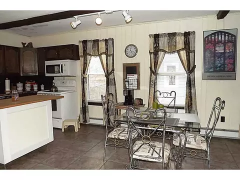 413 Winter St, Woonsocket, RI 02895 photo 3