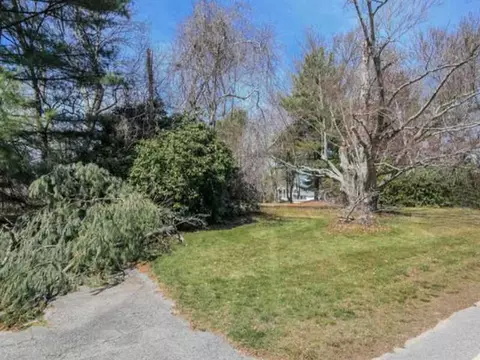 1007 Warwick Neck Ave, Warwick, RI 02889 photo 12