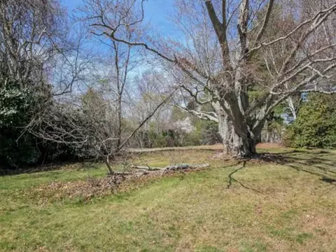 1007 Warwick Neck Ave, Warwick, RI 02889 photo 7