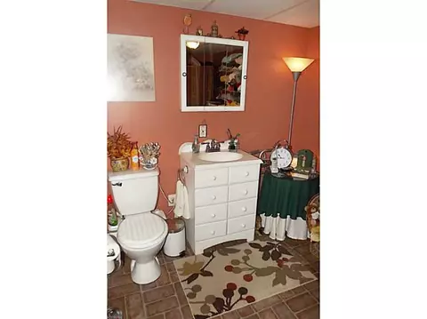 39 Beaver Ave, Warwick, RI 02889 photo 12