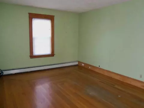 106 Napoleon St, Woonsocket, RI 02895 photo 2