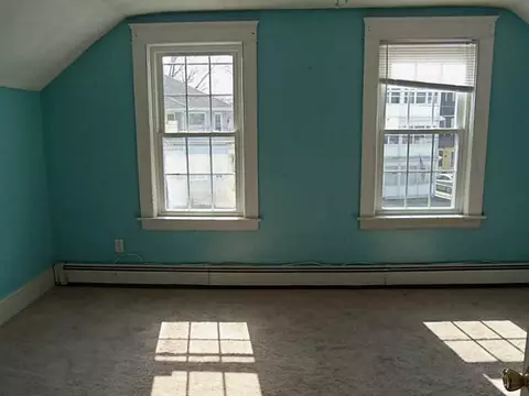 106 Napoleon St, Woonsocket, RI 02895 photo 9