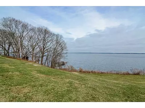 164 Beacon Ave, Warwick, RI 02889 photo 23