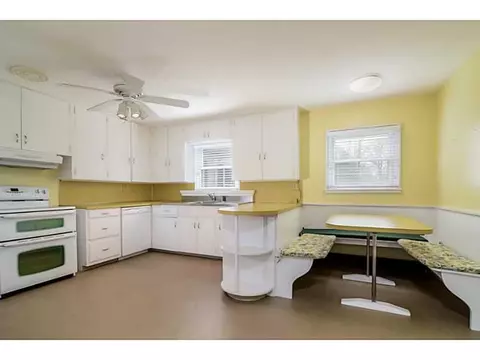 164 Beacon Ave, Warwick, RI 02889 photo 14