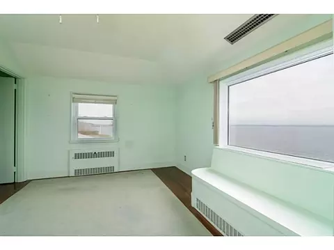 164 Beacon Ave, Warwick, RI 02889 photo 17