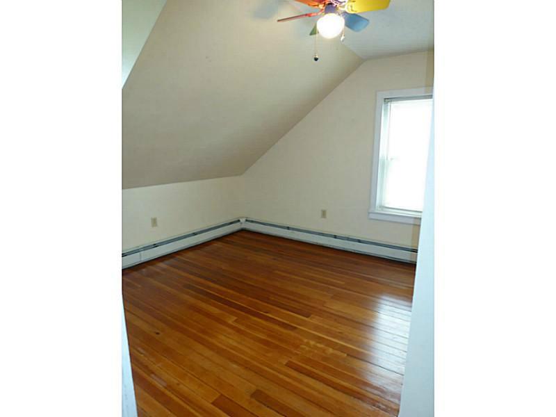 24 Mendon St, Blackstone, MA 01504 photo 12