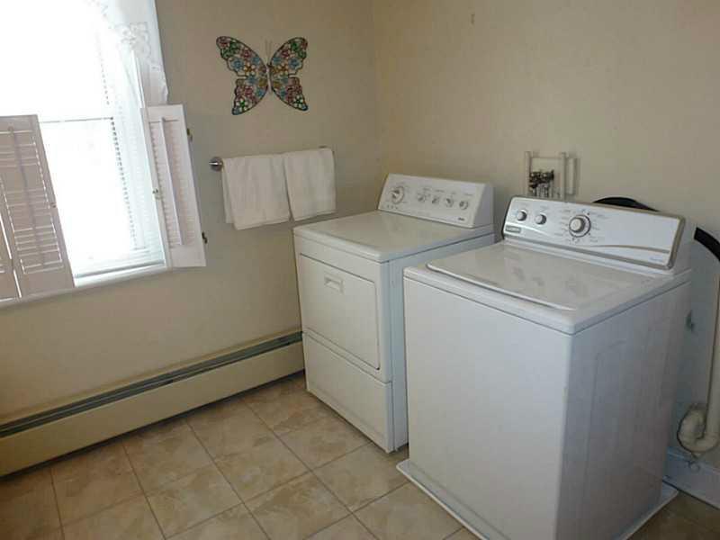 24 Mendon St, Blackstone, MA 01504 photo 9