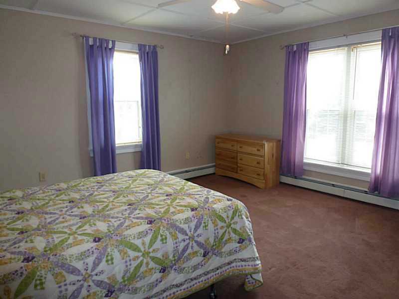 24 Mendon St, Blackstone, MA 01504 photo 7