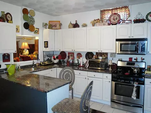131 Greble St, Warwick, RI 02886 photo 11