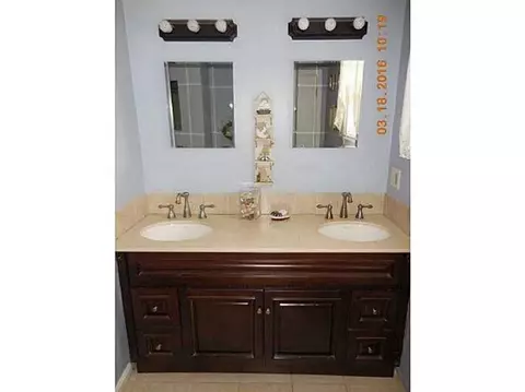 2 Jillian Ct, Warwick, RI 02889 photo 12