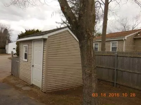 2 Jillian Ct, Warwick, RI 02889 photo 16