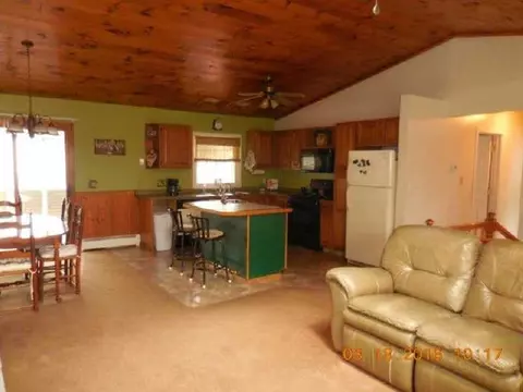2 Jillian Ct, Warwick, RI 02889 photo 4