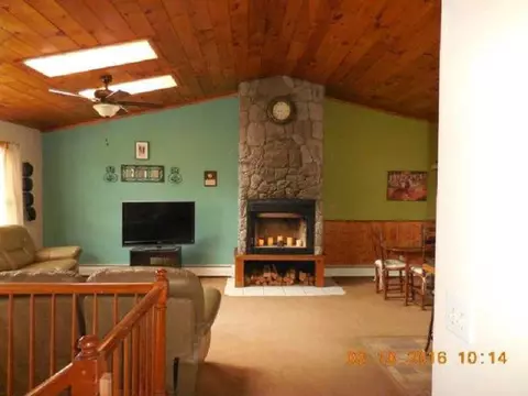 2 Jillian Ct, Warwick, RI 02889 photo 3