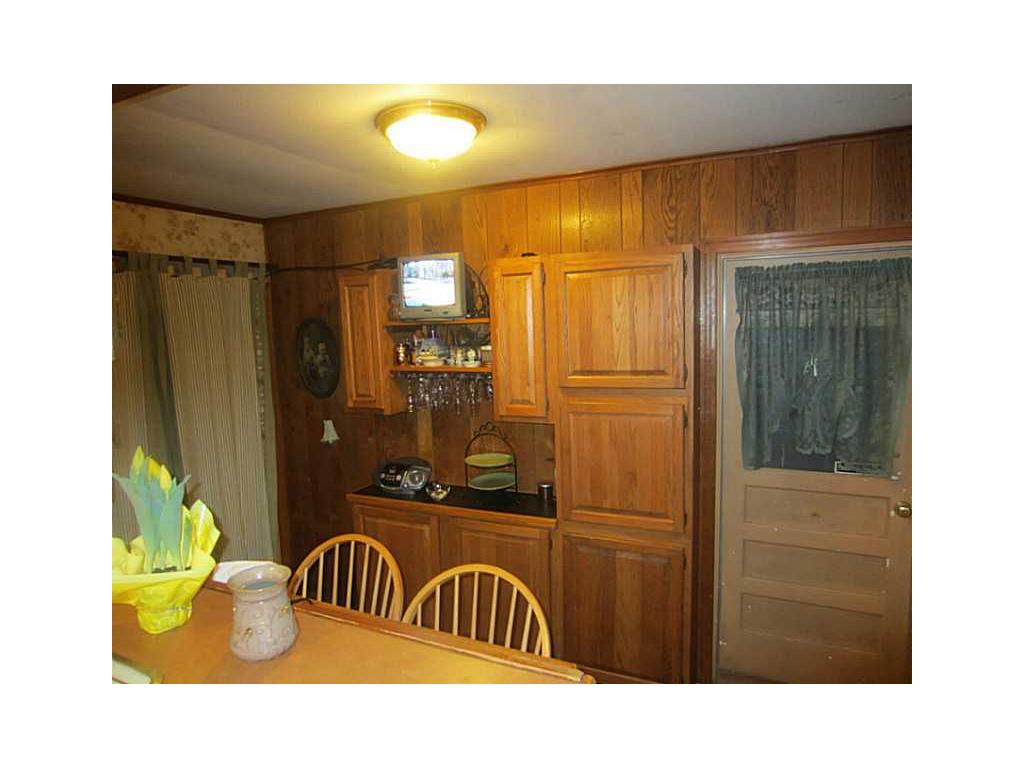 1060 Main Ave, Warwick, RI 02886 photo 11