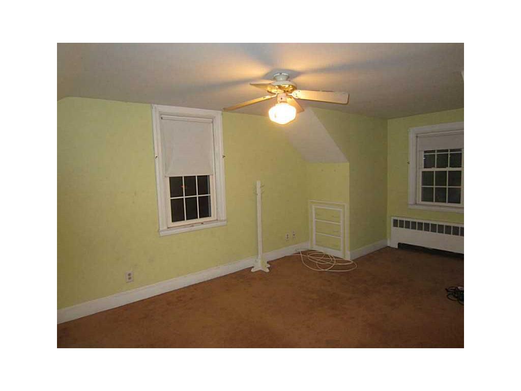 1060 Main Ave, Warwick, RI 02886 photo 15