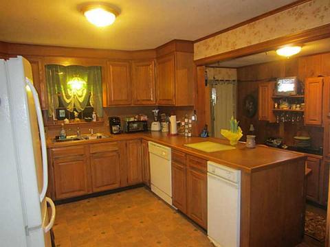 1060 Main Ave, Warwick, RI 02886 photo 9