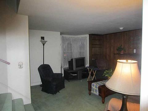 1060 Main Ave, Warwick, RI 02886 photo 4