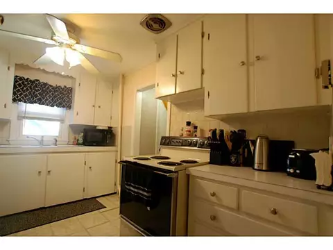 39 Fair St, Warwick, RI 02888 photo 12