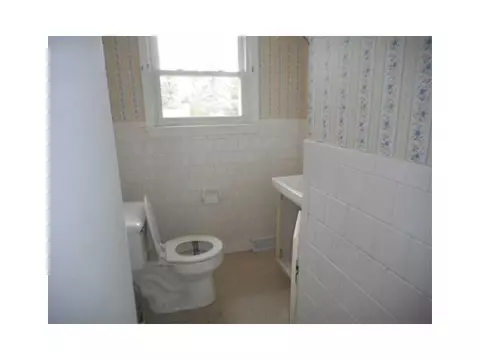 34 Ridgeway Dr, Warren, RI 02885 photo 10