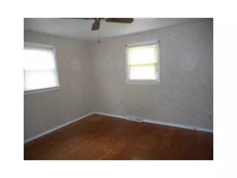 34 Ridgeway Dr, Warren, RI 02885 photo 9